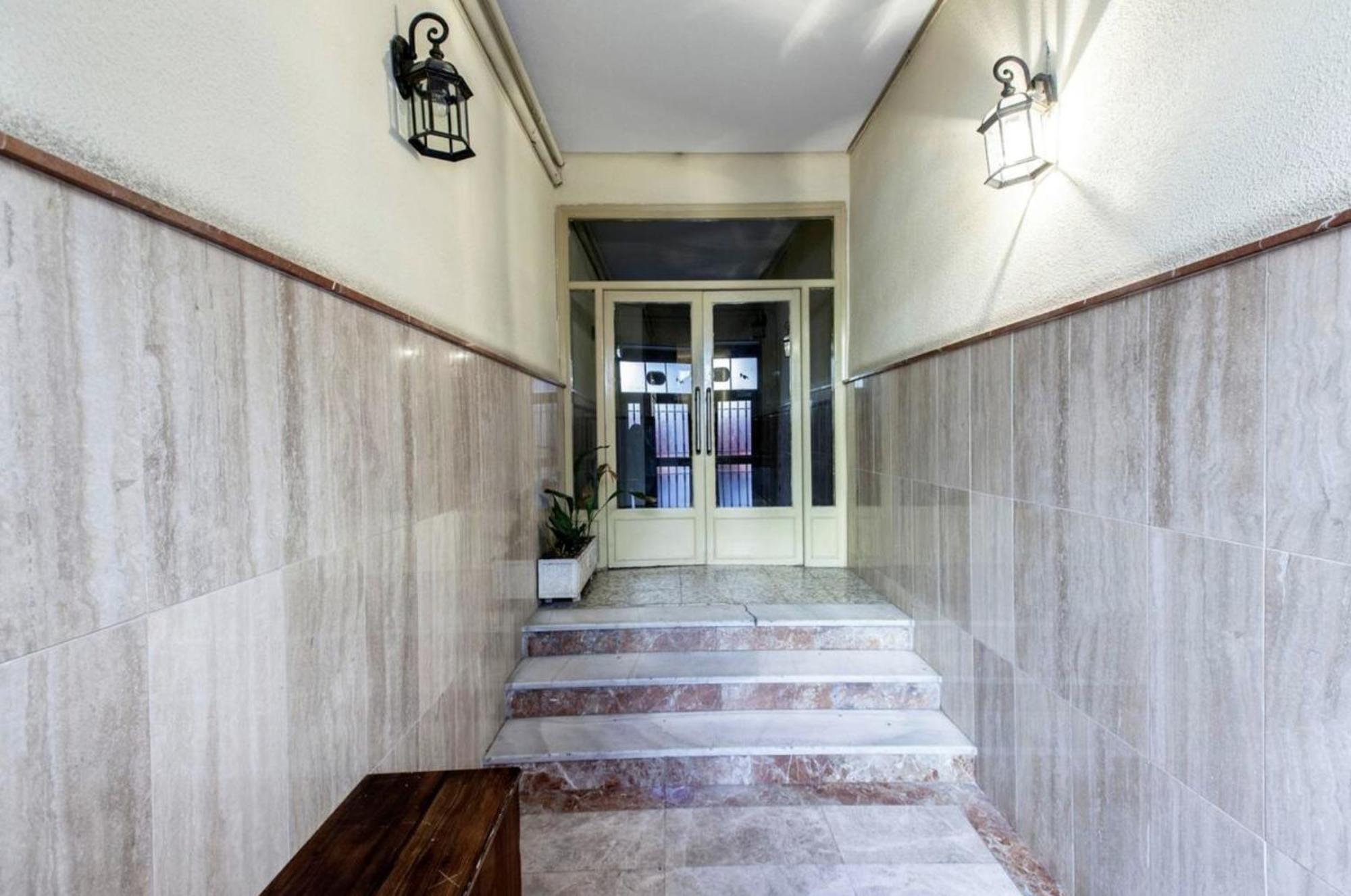 Apartamentos Day Madrid Ildefonso Centro Gran Via Sol Malasana Dış mekan fotoğraf