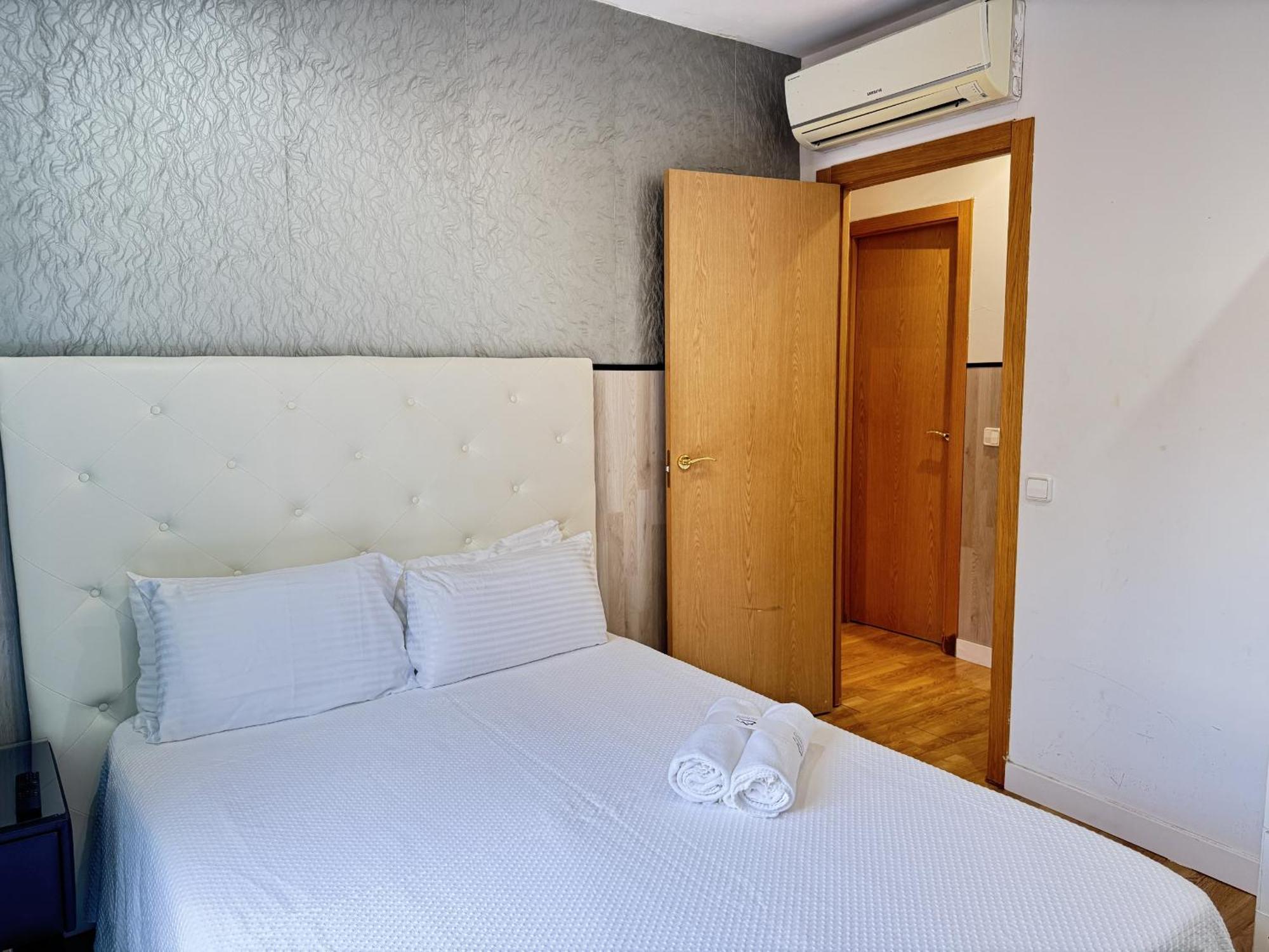Apartamentos Day Madrid Ildefonso Centro Gran Via Sol Malasana Dış mekan fotoğraf